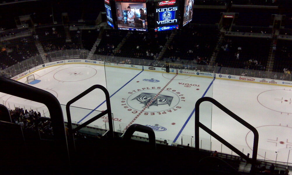 Kings onderzoekt handel voor Laine nu de deadline nadert Kings onderzoekt handel voor Laine nu de deadline nadert